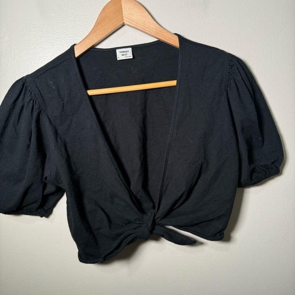 Sunday best aritzia tie up cropped top puff sleeve  M - Picture 2 of 6